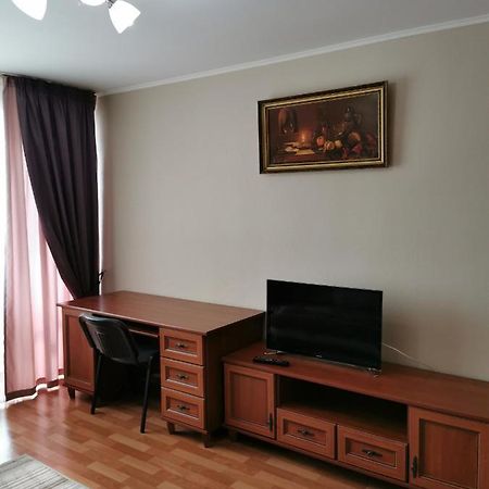 1 Комнатная Квартира В Самом Центре С Видом На Сквер Kostanay Exterior foto