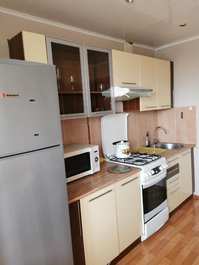 1 Комнатная Квартира В Самом Центре С Видом На Сквер Kostanay Exterior foto